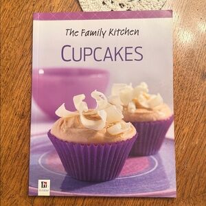 The Family Kitchen Cupcakes Cookbook